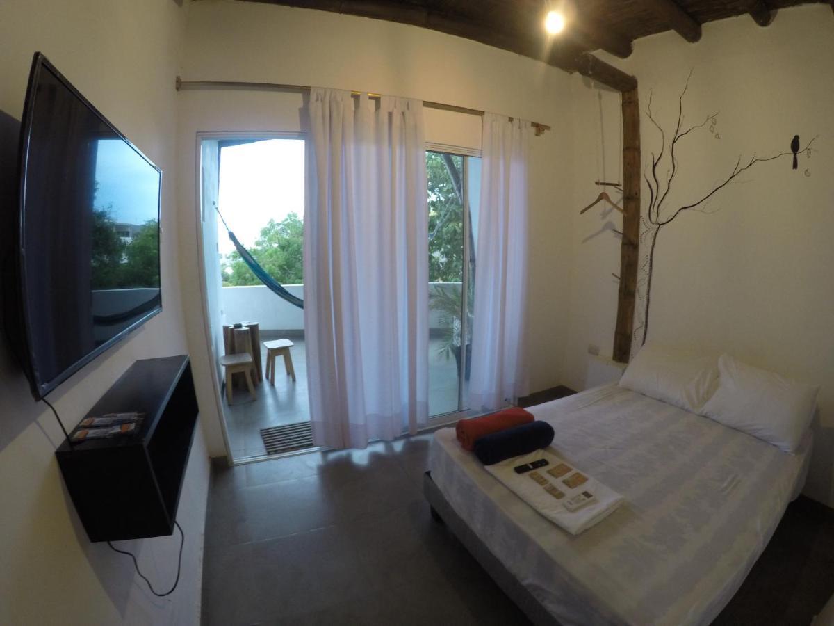Kiwi Suites Hostel Montañita Esterno foto