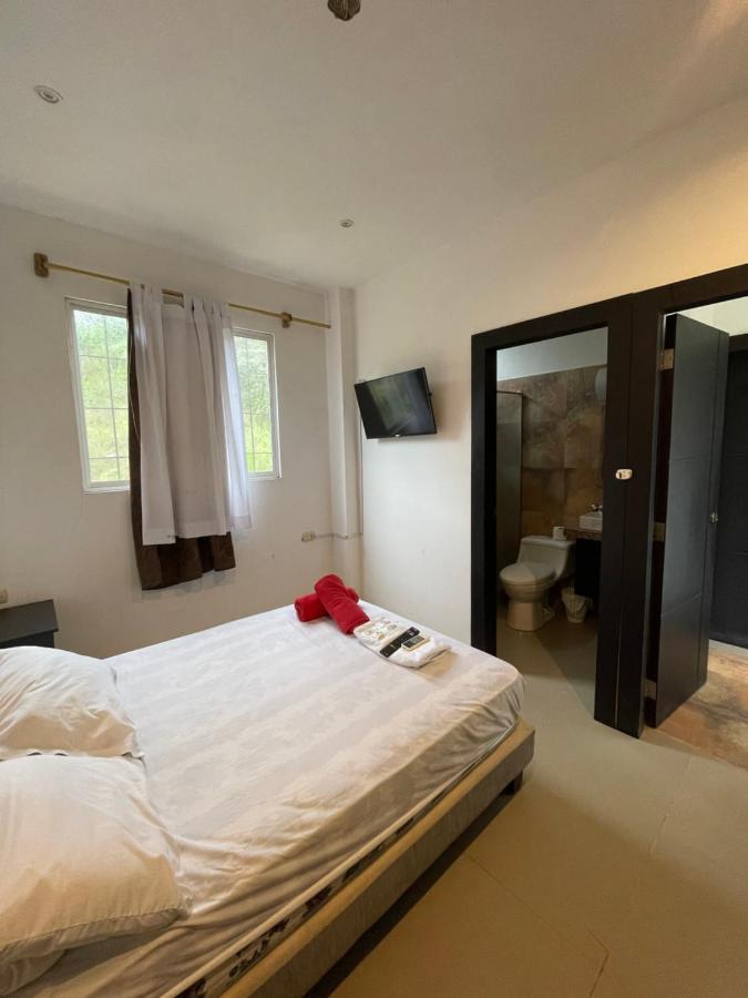 Kiwi Suites Hostel Montañita Esterno foto