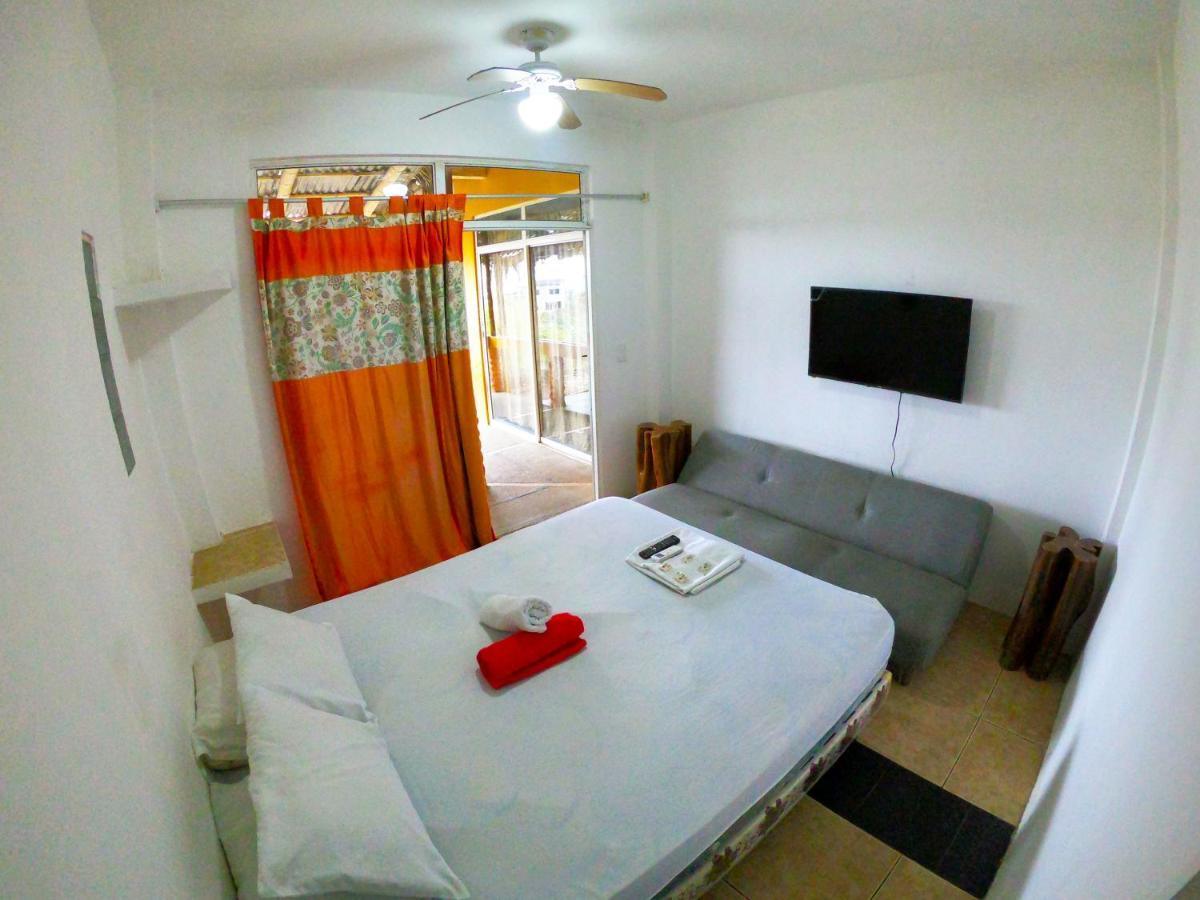 Kiwi Suites Hostel Montañita Esterno foto