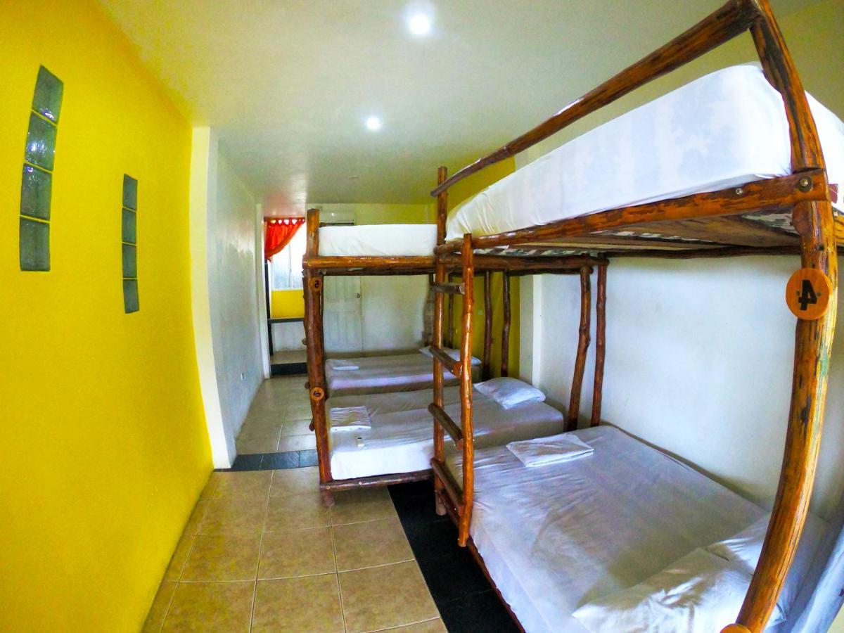 Kiwi Suites Hostel Montañita Esterno foto