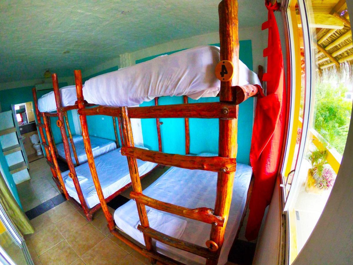Kiwi Suites Hostel Montañita Esterno foto