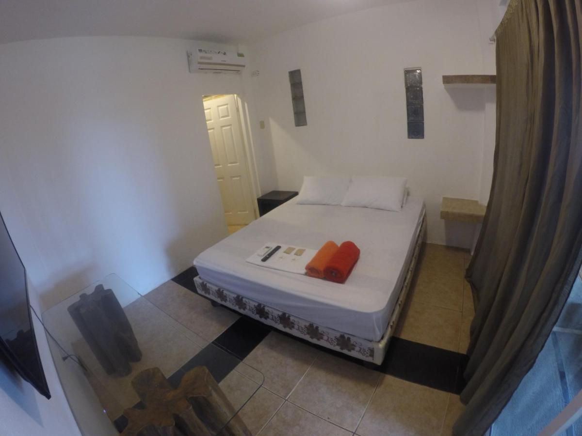 Kiwi Suites Hostel Montañita Esterno foto