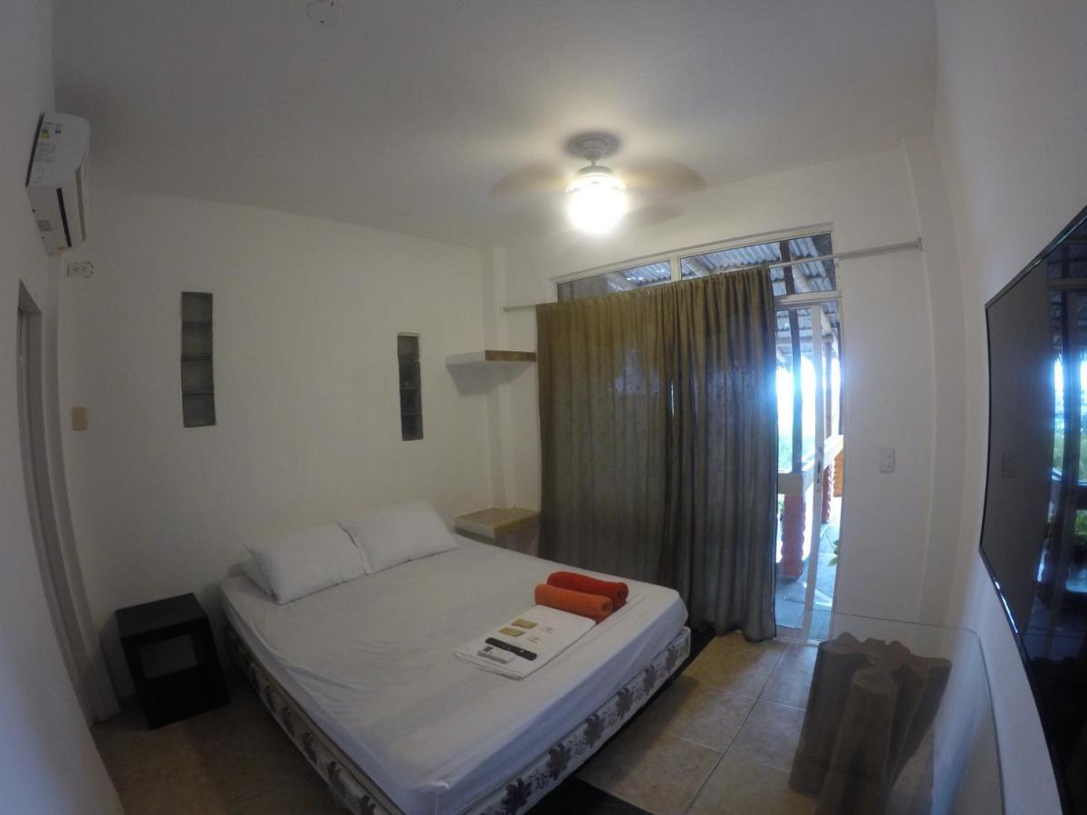 Kiwi Suites Hostel Montañita Esterno foto
