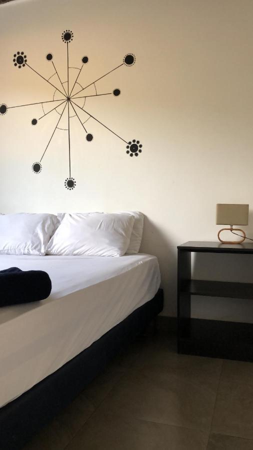 Kiwi Suites Hostel Montañita Esterno foto
