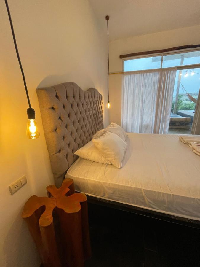 Kiwi Suites Hostel Montañita Esterno foto